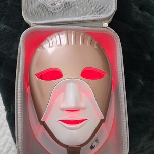 Cleopatra LED Facial Mask EUC